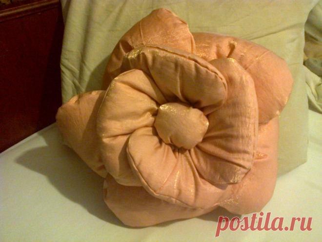 подушка-цветок