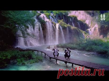 2CELLOS - I Will Wait [OFFICIAL VIDEO]