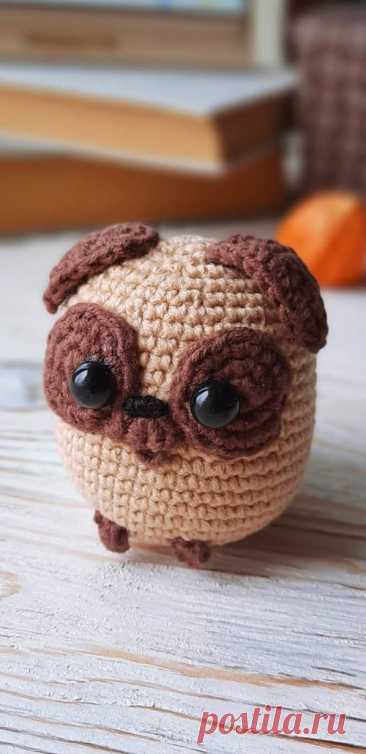 PDF Мопсошарики крючком. FREE crochet pattern; Аmigurumi animal patterns. Амигуруми схемы и описания на русском. Вязаные игрушки и поделки своими руками  #amimore - мини мопс, собака, пёс, собачка, маленький щенок, пёсик.
