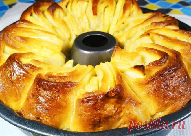 Никогда бы не подумала что ЭТО ТАК ВКУСНО! Яблочный пирог вкуснее шарлотки - пошаговый рецепт с фото. Автор рецепта Ольга Лунгу . - Cookpad Пошаговый рецепт приготовления яблочного пирога, шаг за шагом с фотографиями. Ингредиенты для 