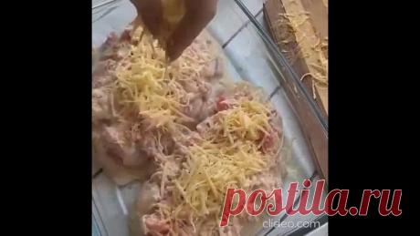 Нежное и аппетитное блюдо из куриной грудки
Ингредиенты:
1 куринная грудка
2 столовые ложки сметаны
Показать ещё