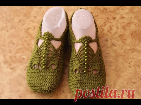 Ажурные следочки крючком с маленьким узором ананас.
