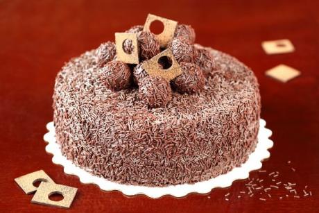 Бразильский шоколадный торт «Brigadeiro» - Очень мягкий и по-хорошему мокрый бисквит и нежнейший крем...