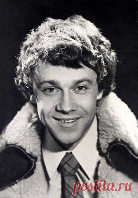 Александр Леньков, 17 мая, 1943
 • 21 апреля 2014