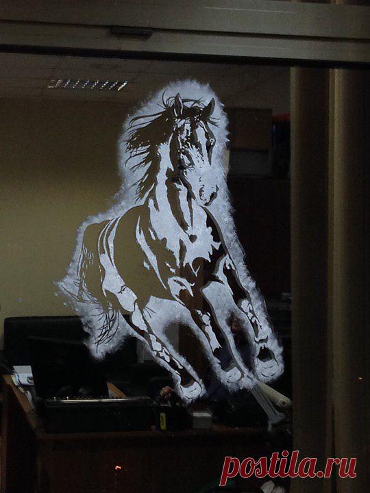Лошадь на оконном стекле | СДЕЛАЙ САМ!