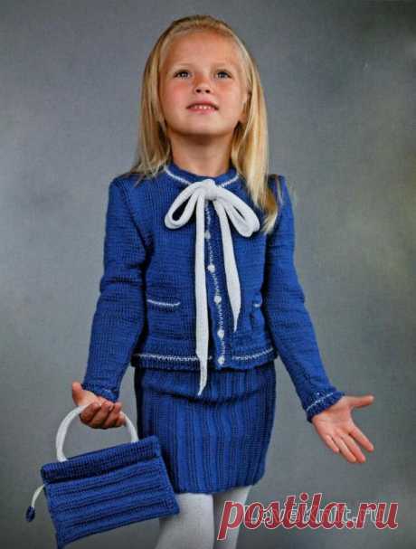 Синий жакет с бантом для девочки схема спицами » Люблю вязать