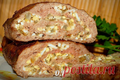 Очень вкусный рулет из фарша с яйцом - сытно и аппетитно!  Прекрасное дополнение к празднику!