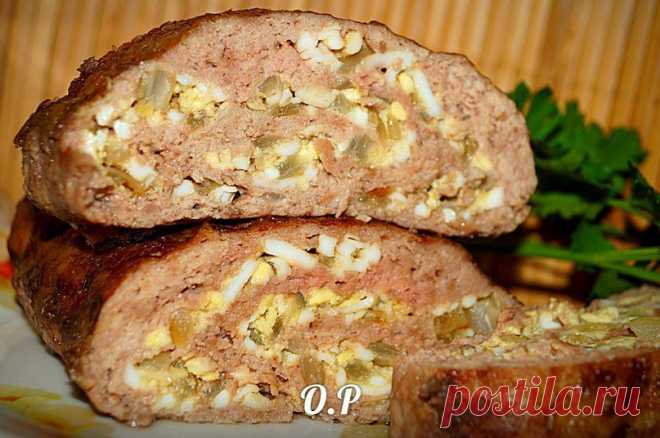 Очень вкусный рулет из фарша с яйцом - сытно и аппетитно!  Прекрасное дополнение к празднику!