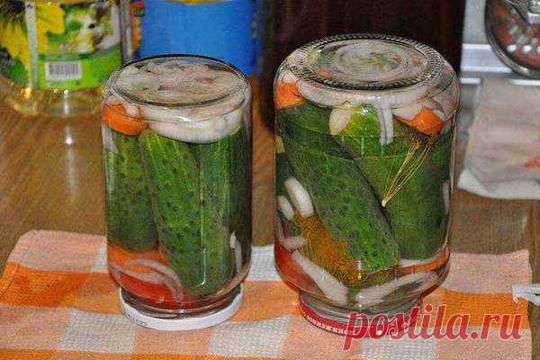 Маринованные огурцы с луком и морковью