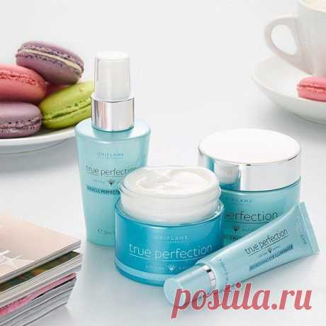 Высокотехнологичная серия True Perfection для активных молодых женщин в возрасте 25-35 лет, мечтающих об идеальной коже! 
Основной компонент этой серии - экстракт персидской шелковой акации - мощный природный ингредиент, богатый аминокислотами и минералами: калий, магний, цинк, натрий - способные обратить последствия негативных изменений, выровнять тон и текстуру кожи уже через две недели. Оформлена заявка на патент.