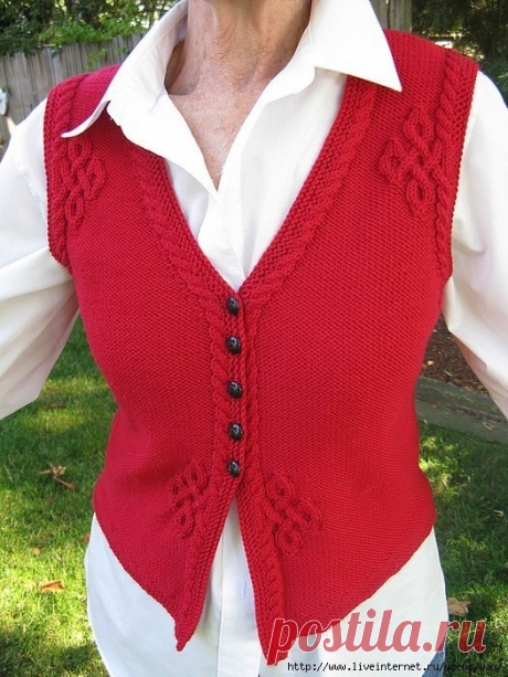 Жилет из журнала Knitters 72 oт Stitch спицами.