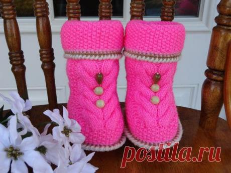 КАК СВЯЗАТЬ ОЧЕНЬ НАРЯДНЫЕ ПИНЕТКИ-БОТИНОЧКИ ДЛЯ МАЛЫШЕЙ (СПИЦАМИ).