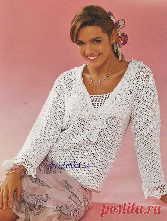 Вязаный белый пуловер с кружевом