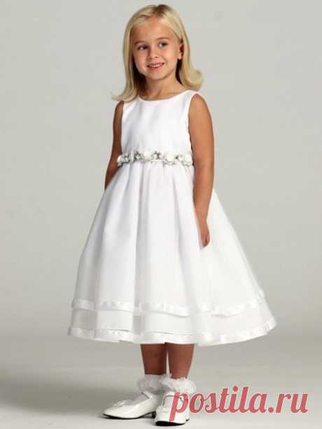 #sewingschool_howto 

● Шьем нарядное платье для девочки.