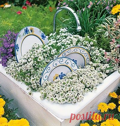 Оригинальная и забавная идея для клумбы / клумбы / 7dach.ru
