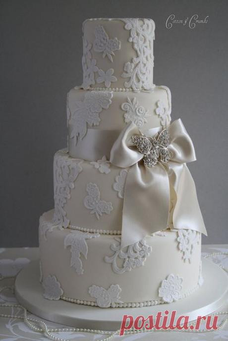 Сердце крыльями бабочка тронула ...Сердце в ответ вздрогнуло…