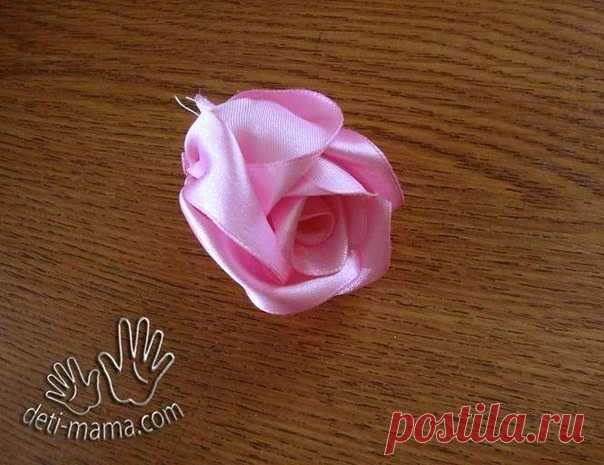 Розы из лент