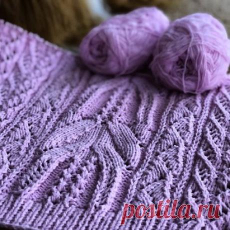 Вот такая ажурность вяжется..и как всегда цвет не передался🤷‍♀️🤷‍♀️Девочки я честно пыталась начать из чего то нового для себя и вас-но руки сами тянутся к Пуффи файнпростите менясвяжу и буду думать на что можно заменить🤔а что у вас сейчас в работе?#моехобби #вяжутнетолькобабушки #вязание#вяжуспицами #ажурноевязание #пуловерспицами #ручнаяработа #рукоделие #хэндмэйд #модноевязание