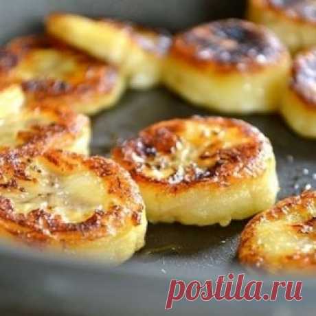 ОБЖАРЕННЫЕ БАНАНЫ С МЕДОМ И КОРИЦЕЙ