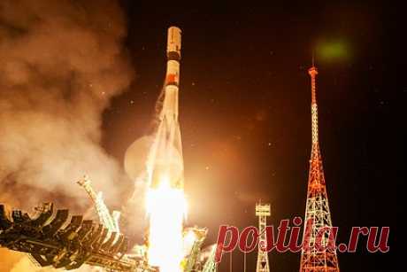 4 октября: какой праздник отмечают в России и мире. 4 октября в России отмечается День отечественных космических войск. А в мире говорят о том, как важно защищать животных. Верующие отмечают Отдание праздника Воздвижения Креста Господня. «Лента.ру» рассказывает, что еще мы празднуем 4 октября и кто из знаменитых людей родился в этот день.