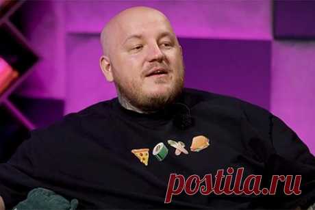 Известный российский блогер рассказал о похудении на 75 килограммов. Известный фуд-блогер Супер Стас рассказал, что однажды ему удалось похудеть на 75 килограммов благодаря правильному питанию. По словам блогера, он сбросил вес, когда ему было около 19 лет. «Я работал в супермаркете грузчиком в овощном отделе, у меня была подвижность. В совокупности все сработало», — пояснил он.