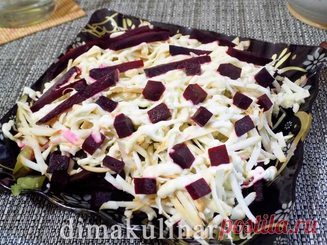 Салат со свеклой и солеными огурцами