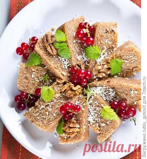 Домашняя халва из манной крупы с орехами и корицей. Рецепт