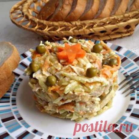 👌 Салат из зеленой редьки, 100 вкусных рецептов с фото 👌 Алимеро Салат из зеленой редьки - нечастое блюдо на наших столах. А зря. Редька обладает горьковато-острым пикантным вкусом, замечательно сочетается с яблоками, мясом, рисом. А еще она оче...