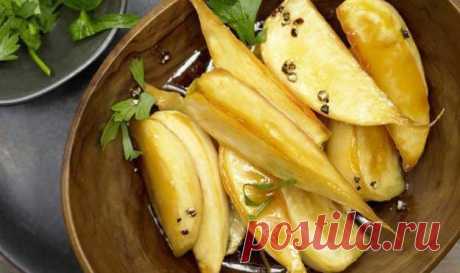 Полезные #овощи не значит, что они только полезные, они еще и вкусные. надо их просто уметь готовить. Репа хороша во многих блюдах

#Полезные_овощи — репа. Рецепты
- Репа ферментированная (квашенная)
- Глазированная репа
- #Суп из белой репы с жареным фундуком
- Репа в соусе
- Шоколадный #пирог с репой
