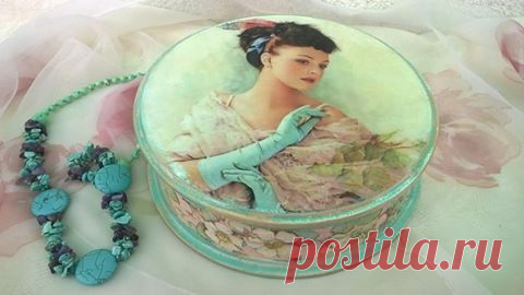 (10) Facebook