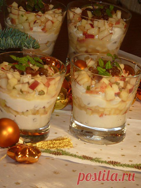 Творожный крем с изюмом и яблочным тартаром. : Десерты