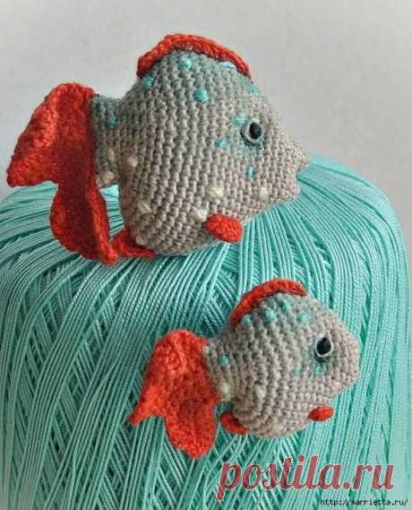 Рыбки крючком в технике амигуруми