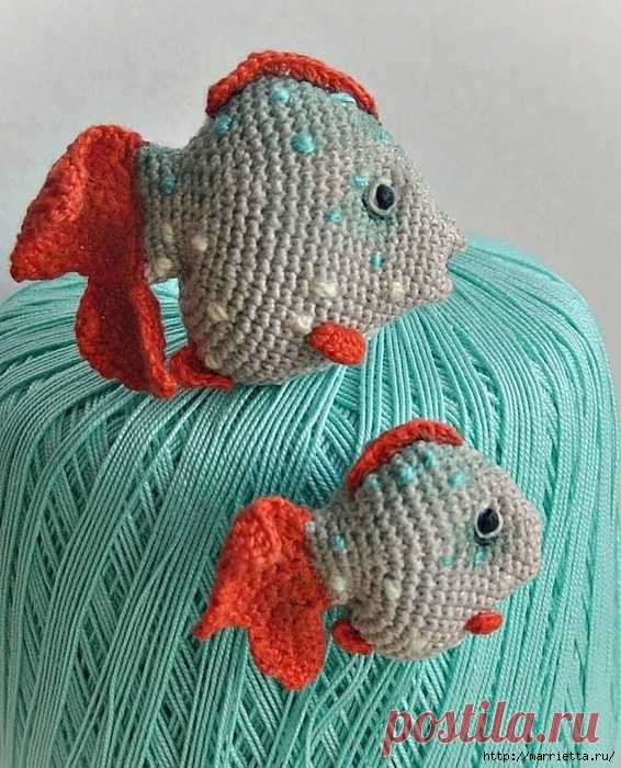 Рыбки крючком в технике амигуруми