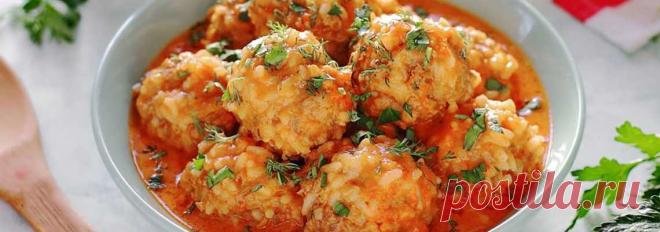 Ежики из фарша с рисом в томатном соусе • Рецепт Приготовленные по этому рецепту ежики из фарша с рисом в томатном соусе получаются аппетитными, сытными и очень вкусными.