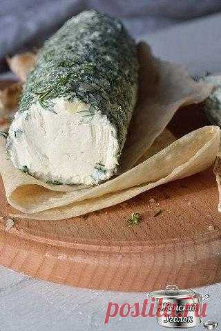 Творожный сыр из сметаны и кефира.

Вкусно, кремовый, как очень очень густая сметана, совершенно не кислый и конечно совершенно без крупинок: вкусно:))
Отлично в салаты, как намазку на хлеб. Хорошо будет взять с собой на природу, завернуть в лаваш. Хорошо!
Показать полностью…