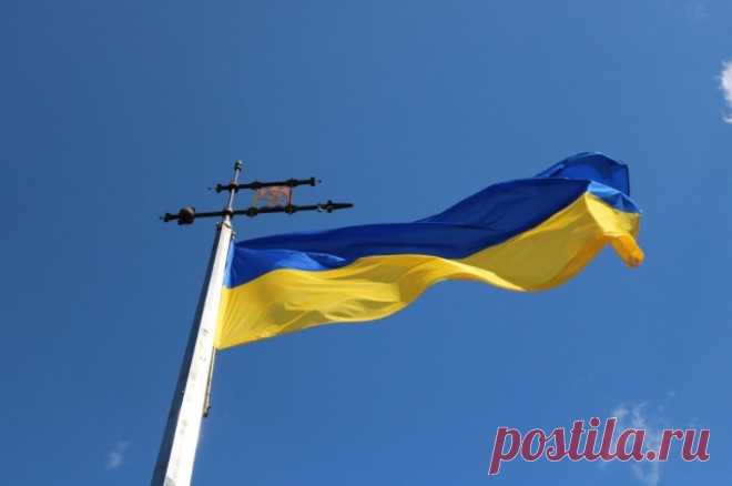 Украина брызжет слюной. Киев нашел причину бед ВСУ в продажности США. Киев уверен, что компании США продают России секретные снимки объектов ВСУ.