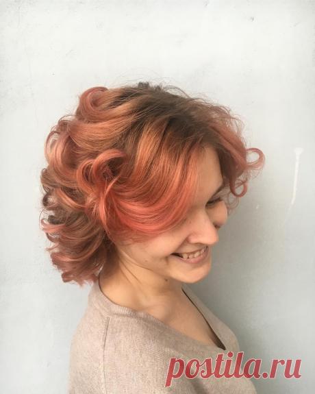 ¿Qué cortes de pelo 2019 están de moda según cara? Fotos con Ejemplos | CORTES DE PELO 2019 Seremos honestos, no es necesario que sigas todas las reglas del libro, pero es bueno saber qué tipos de cortes de pelo 2019 según cara te queda bien en 2019.