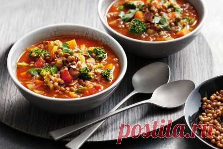 Lentil, sweet potato & pancetta soup