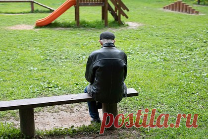Звонок от «спецслужб» лишил российского пенсионера шкатулки с золотом