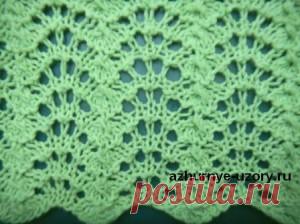 Схема интересного волнистого узора спицами