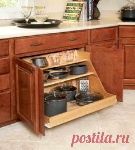 Pot and Pan Drawer. this is seriously awesome! oooh... great idea for my new kitchen [ SkinnyFoxDetox.com ]