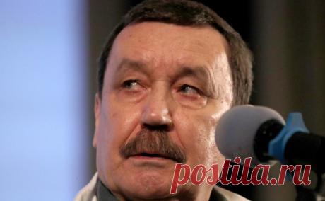 Умер режиссер Вадим Абдрашитов. Режиссер таких фильмов как «Слово для защиты», «Охота на лис» и «Остановился поезд» умер на 79-м году жизни от онкологического заболевания