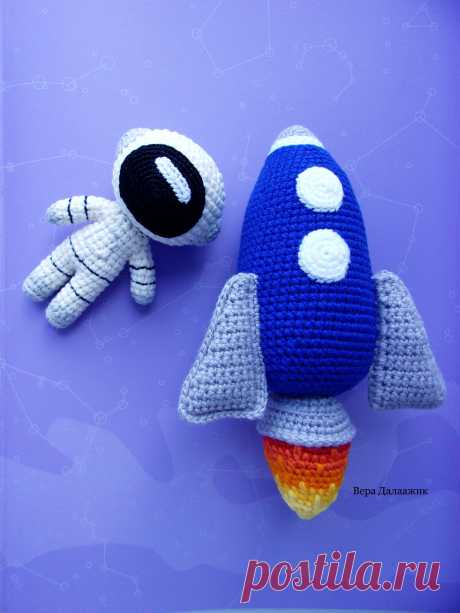 PDF Космическая ракета. FREE amigurumi crochet pattern. Бесплатный мастер-класс, схема для вязания амигуруми крючком. Игрушки своими руками! rocket, cohete, foguete, fusée, rakete, rakieta, roket, космос, space, cosmos, espacio, raum, espace. #амигуруми #amigurumi #amigurumidoll #amigurumipattern #freepattern #freecrochetpatterns #crochetpattern #crochetdoll #crochettutorial #patternsforcrochet #вязание #вязаниекрючком #handmadedoll #рукоделие #ручнаяработа #pattern #tutorial #häkeln #amigurumis