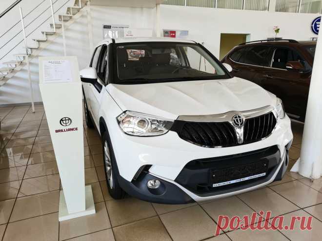 Купить новый Brilliance V3 I Рестайлинг 1.5 AT (107 л.с.) бензин автомат в Краснодаре: белый Бриллианс в3 I Рестайлинг внедорожник 5-дверный 2019 года по цене 899 000 рублей на Авто.ру