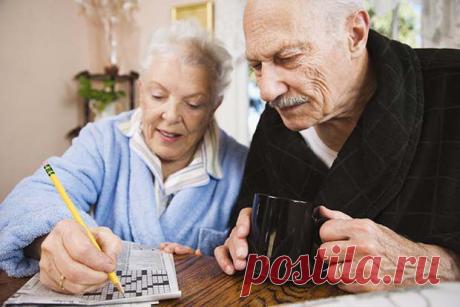 14 секретов долголетия от самых старых людей планеты. Врачи знают, как дожить до 85 лет — надо вести здоровый образ жизни. Однако каким образом прожить дольше, все еще остается медицинской загадкой. Журнал Forbes опросил тех, кто прожил больше 100 лет, чтобы узнать, в чем секрет их долголетия.