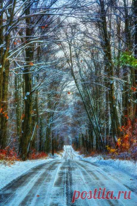 Artistic-realistic nature - 💙 wintery road on 500px by Arvo Poolar,...