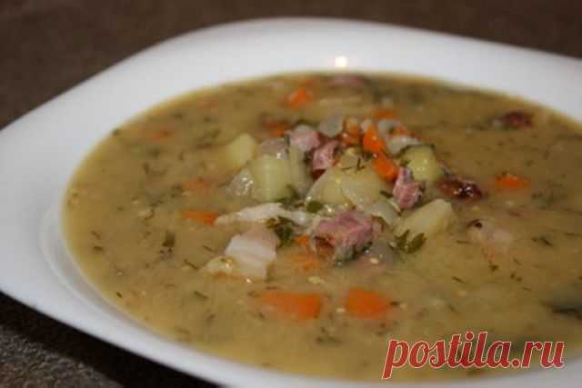 Гороховый супчик с копчёными ребрышками