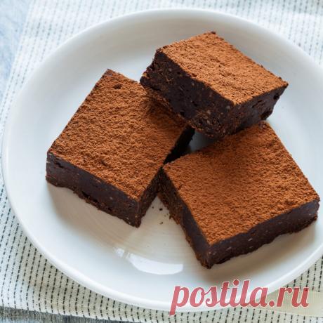 Брауни с фундуком и гречневой мукой