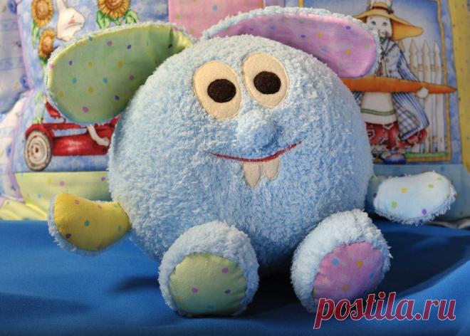 Подушка-улыбнушка по имени Зайка!