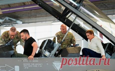 Вторая страна ЕС заявила о передаче Украине F-16. Дания передаст Украине 19 американских истребителей F-16, объявила премьер-министр Метте Фредериксен на совместной пресс-конференции с украинским президентом Владимиром Зеленским.